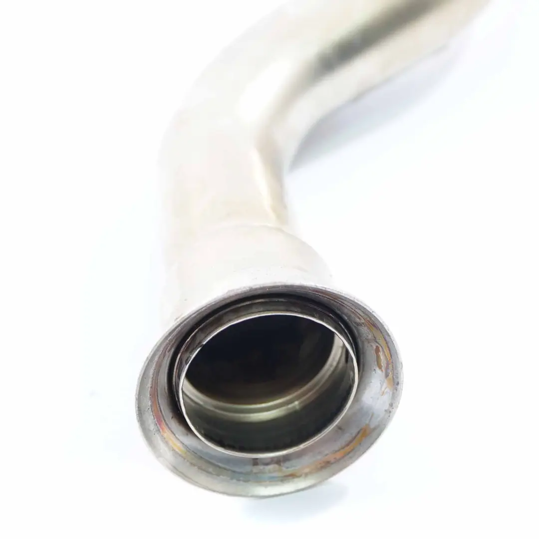 OM654 Diesel Auspuff Gas Rezirkulation Leitung Rohr für Mercedes W213 mit Teilenummer A6541400360 Mercedes W213 OM654 Diesel Auspuff Gas Rezirkulation Leitung Rohr - SKU A6541400360 - Teilenummer A6541400360