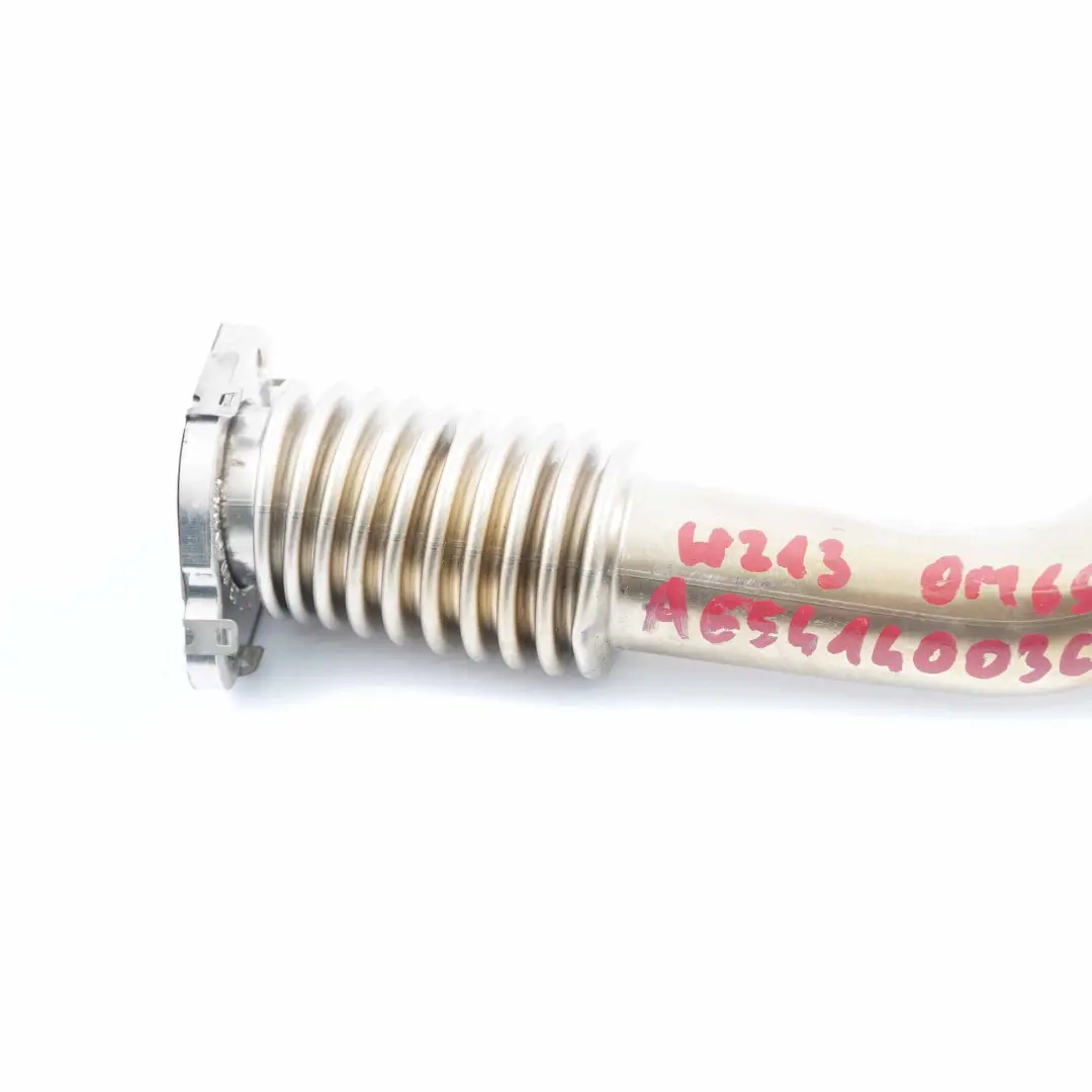 Tubo recirculación gases escape diesel Mercedes W213 OM654 para con número de pieza A6541400360 Tubo recirculación gases escape diesel Mercedes W213 OM654 - SKU A6541400360 - Número de pieza A6541400360