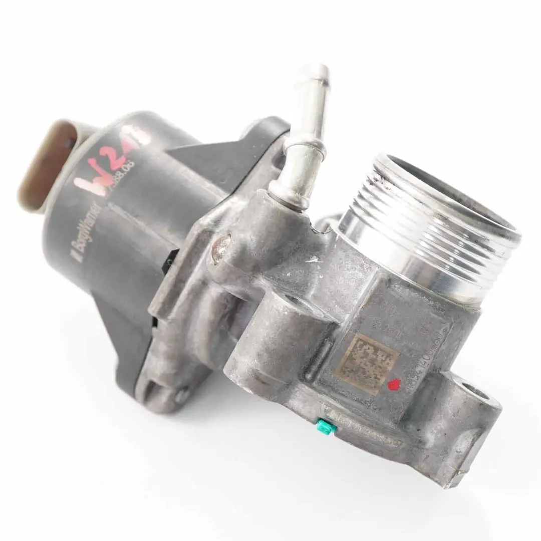 OM654 AGR Ventil Abgasrückführung Kühler für Mercedes W213 Diesel mit Teilenummer A6541400460 Mercedes W213 Diesel OM654 AGR Ventil Abgasrückführung Kühler - SKU A6541400460 - Teilenummer A6541400460