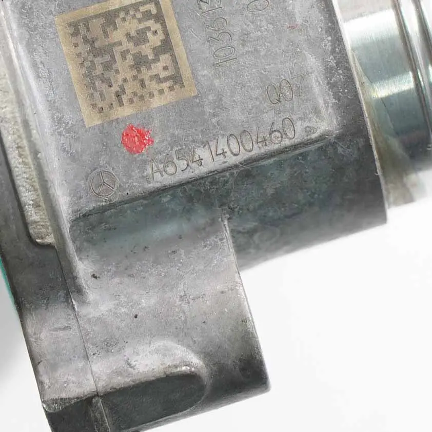 OM654 Válvula EGR Recirculación Gases Escape Enfriador para Mercedes W213 con número de pieza A6541400460 Mercedes W213 OM654 Válvula EGR Recirculación Gases Escape Enfriador - SKU A6541400460 - Número de pieza A6541400460