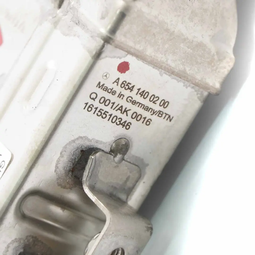 OM654 EGR Refroidisseur EGR Avec Vanne pour Mercedes W213 Diesel à propos du numéro de pièce A6541402801 Mercedes W213 Diesel OM654 EGR Refroidisseur EGR Avec Vanne - SKU A6541402801 - Numéro de pièce A6541402801