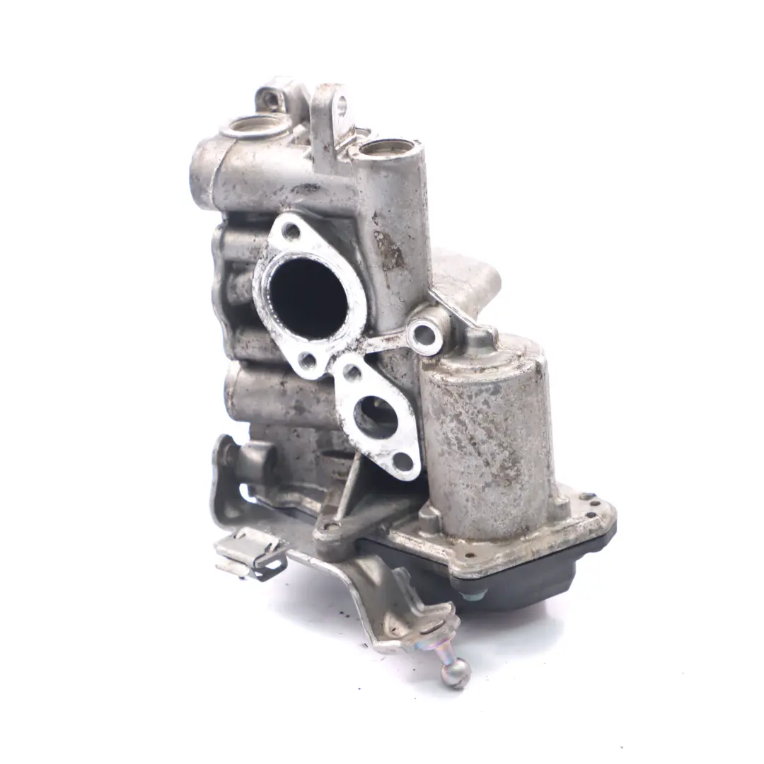 OM654.920 Diesel AGR-Ventil Motor-Abgas-Kühler für Mercedes W205 W447 mit Teilenummer A6541404301 Mercedes W205 W447 OM654.920 Diesel AGR-Ventil Motor-Abgas-Kühler - SKU A6541404301 - Teilenummer A6541404301