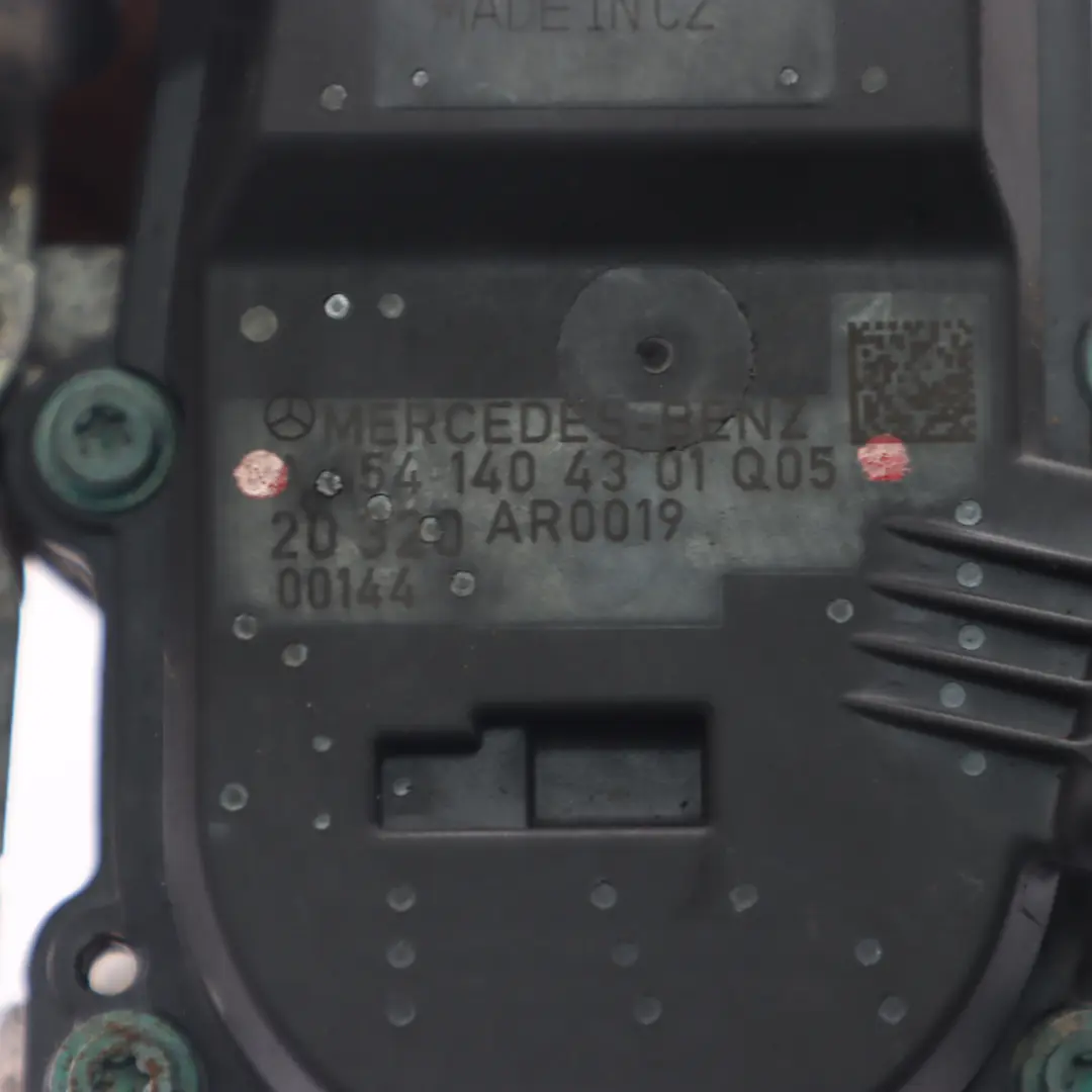 OM654.920 Válvula EGR Refrigerador escape motor para Mercedes W205 W447 con número de pieza A6541404301 Mercedes W205 W447 OM654.920 Válvula EGR Refrigerador escape motor - SKU A6541404301 - Número de pieza A6541404301