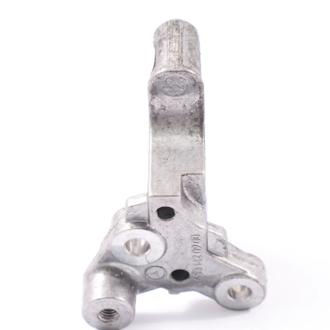 Mercedes-Benz W177 Staffa del radiatore dello scarico per con numero di parte A6541420900 Mercedes-Benz W177 Staffa del radiatore dello scarico - SKU A6541420900 - Numero di parte A6541420900