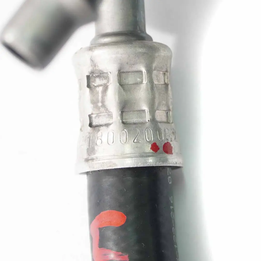 Tubo aceite Mercedes W205 Diesel Linea alimentacion refrigerante para con número de pieza A6541800200 Tubo aceite Mercedes W205 Diesel Linea alimentacion refrigerante - SKU A6541800200 - Número de pieza A6541800200