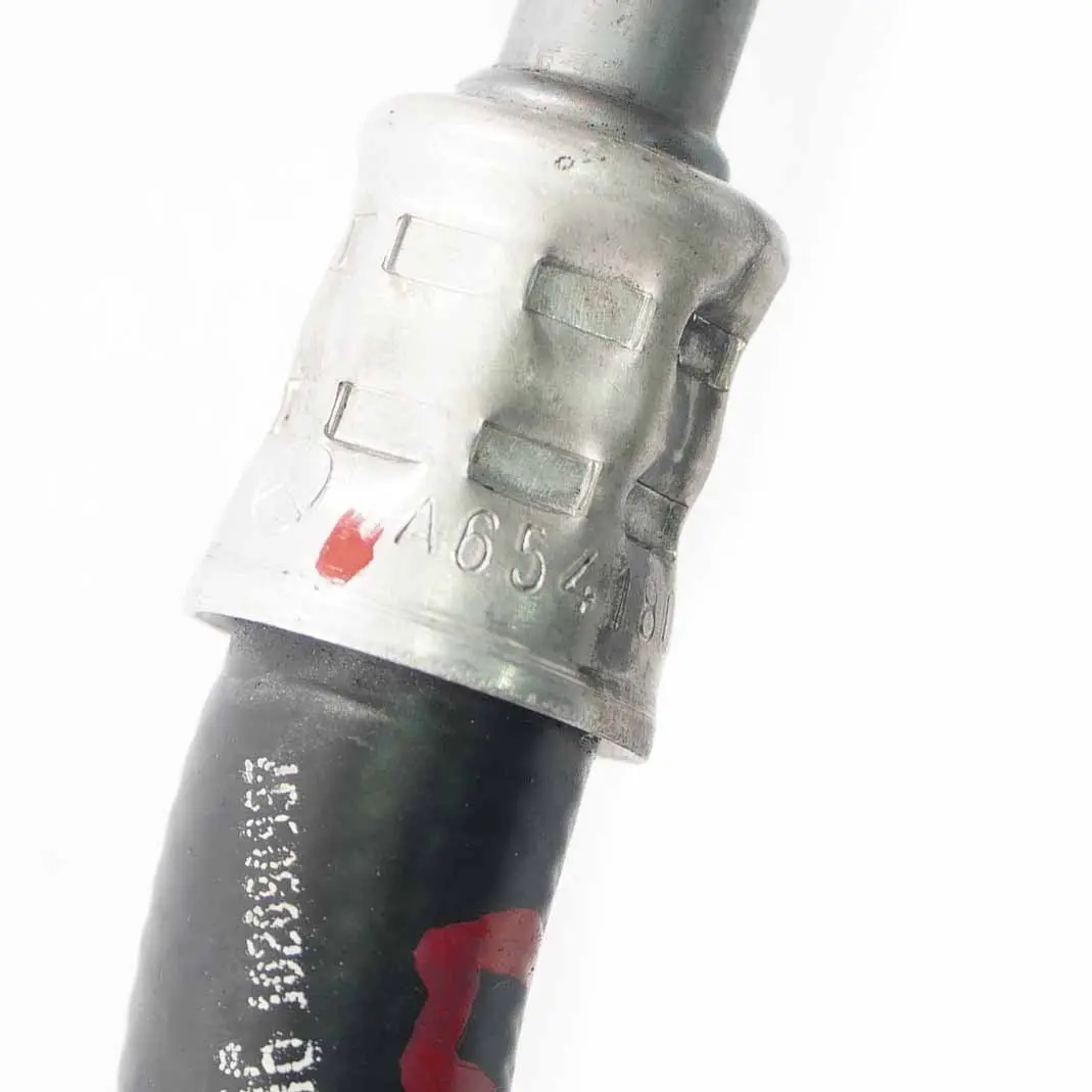 Tuyau d'huile Mercedes W205 W213 Diesel Ligne Refroidisseur liquide pour à propos du numéro de pièce A6541800200 Tuyau d'huile Mercedes W205 W213 Diesel Ligne Refroidisseur liquide - SKU A6541800200 - Numéro de pièce A6541800200