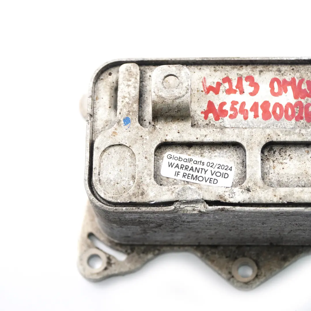 OM654 scambiatore radiatore olio Motore per Mercedes W213 con numero di parte A6541800265 Mercedes W213 OM654 scambiatore radiatore olio Motore - SKU A6541800265 - Numero di parte A6541800265