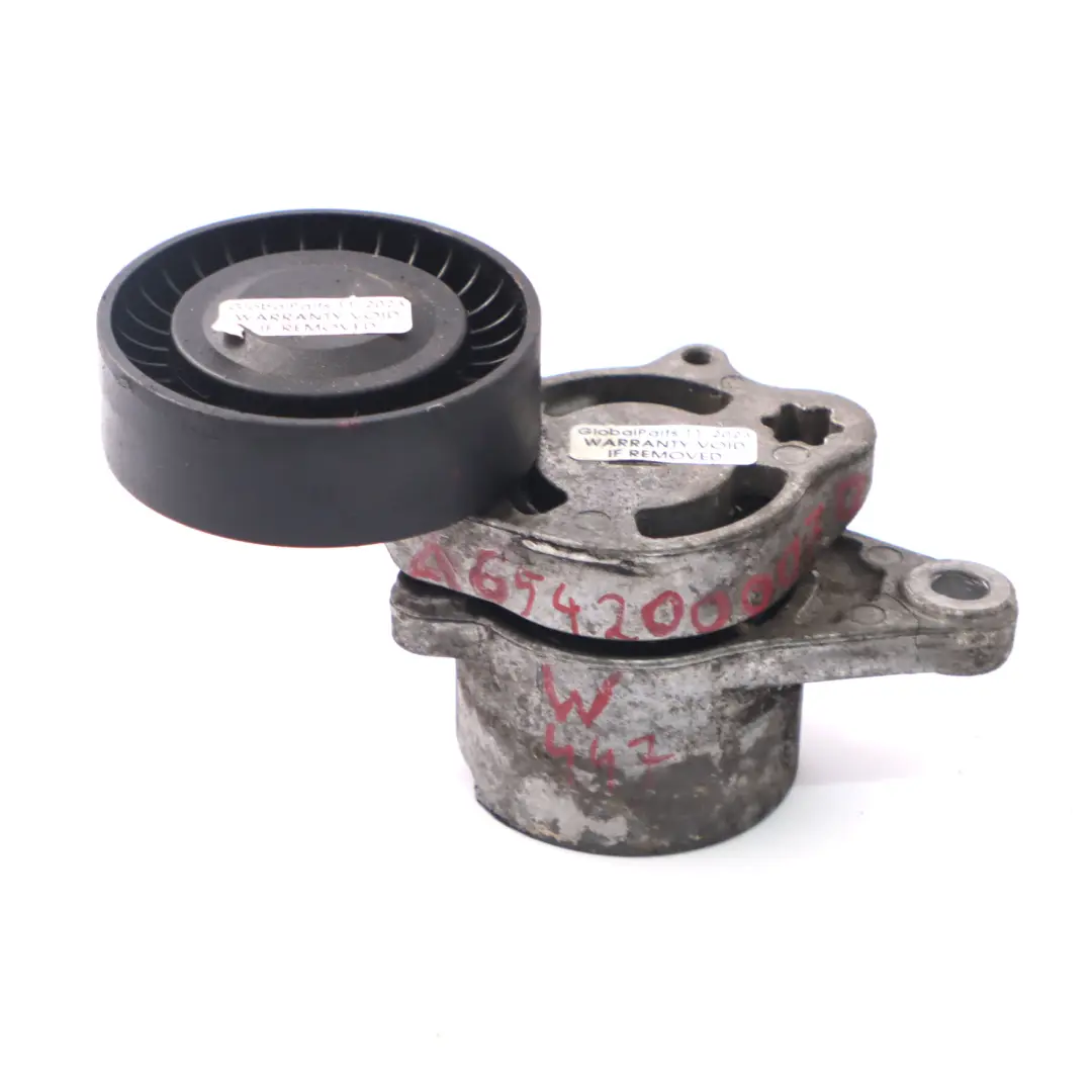 OM654 Diesel Riemen spanner scheibe für Mercedes W213 W447 mit Teilenummer A6542000070 Mercedes W213 W447 OM654 Diesel Riemen spanner scheibe - SKU A6542000070 - Teilenummer A6542000070