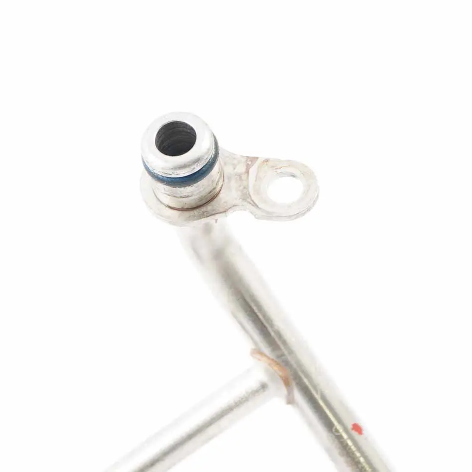 OM654 Tuyau refroidissement d'eau diesel Tuyau ligne pour Mercedes W213 à propos du numéro de pièce A6542030102 Mercedes W213 OM654 Tuyau refroidissement d'eau diesel Tuyau ligne - SKU A6542030102 - Numéro de pièce A6542030102