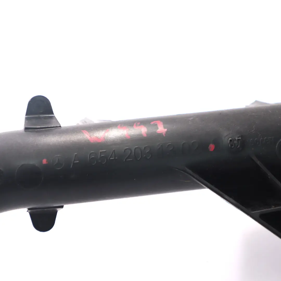 OM654 Tubo acqua motore raffreddamento per Mercedes W205 W213 W447 con numero di parte A6542031302 Mercedes W205 W213 W447 OM654 Tubo acqua motore raffreddamento - SKU A6542031302 - Numero di parte A6542031302