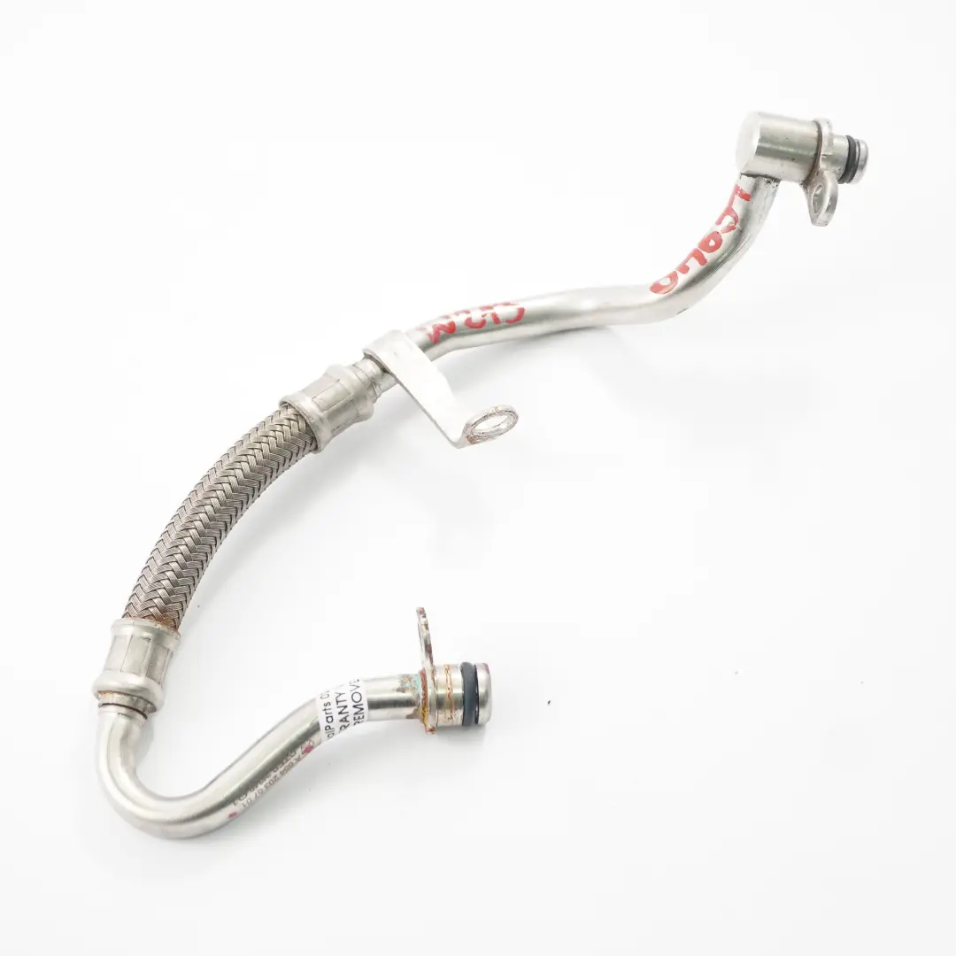 OM654 Wąż Płynu Chłodzącego Turbosprężarki do Mercedes W213 o numerze A6542035701 Mercedes W213 OM654 Wąż Płynu Chłodzącego Turbosprężarki - SKU A6542035701 - Numer Części A6542035701