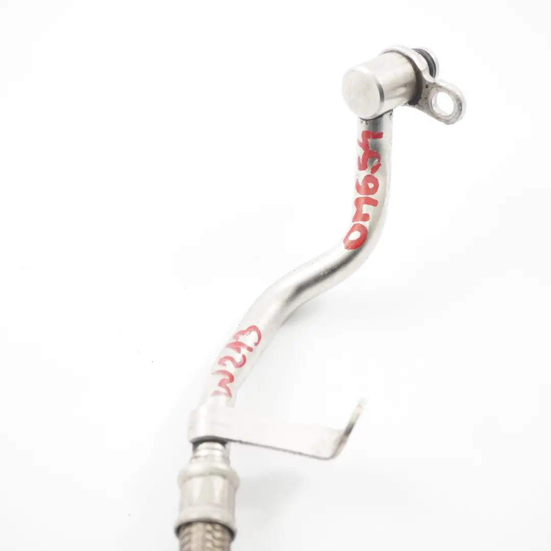 OM654 Manguera de refrigerante Turbocompresor Línea para Mercedes W213 con número de pieza A6542035701 Mercedes W213 OM654 Manguera de refrigerante Turbocompresor Línea - SKU A6542035701 - Número de pieza A6542035701