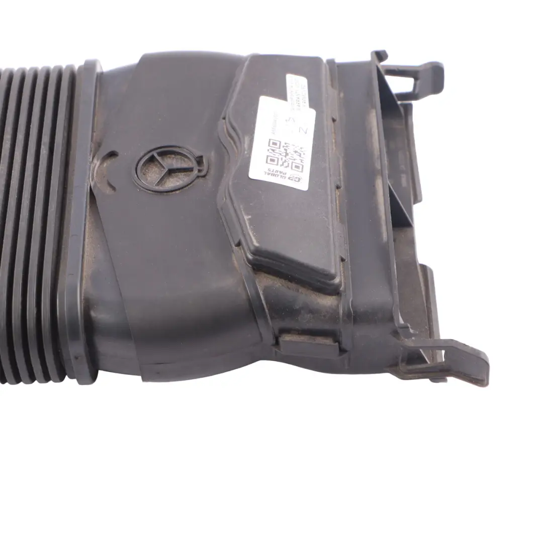 OM656 Diesel Engine Air Line Hose Pipe Channel to Mercedes W213 C257 with Part number A6560940500 Mercedes W213 C257 OM656 Diesel Engine Air Line Hose Pipe Channel - SKU A6560940500 - Part number A6560940500