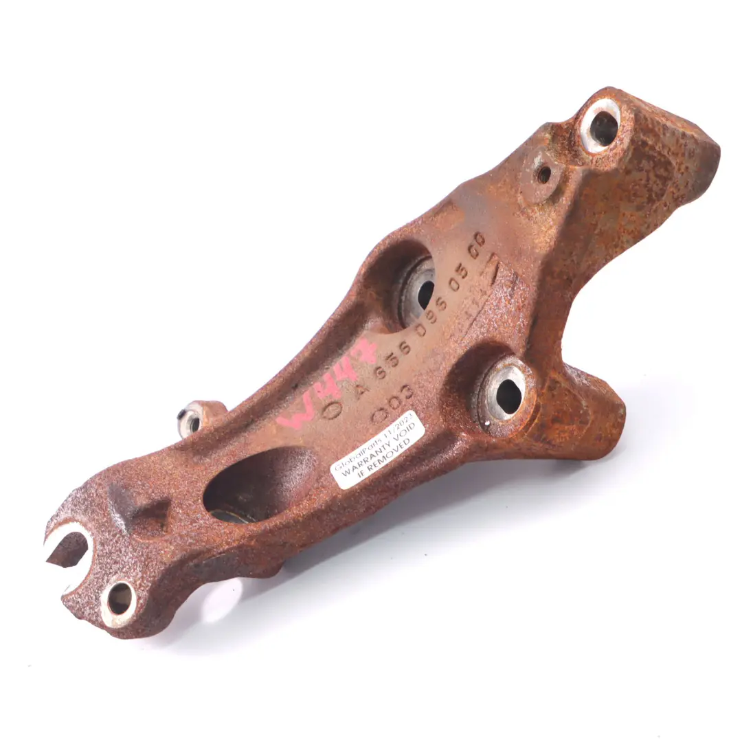 Staffa valvola EGR Mercedes W205 W447 OM654.920 supporto motore per con numero di parte A6560960500 Staffa valvola EGR Mercedes W205 W447 OM654.920 supporto motore - SKU A6560960500 - Numero di parte A6560960500