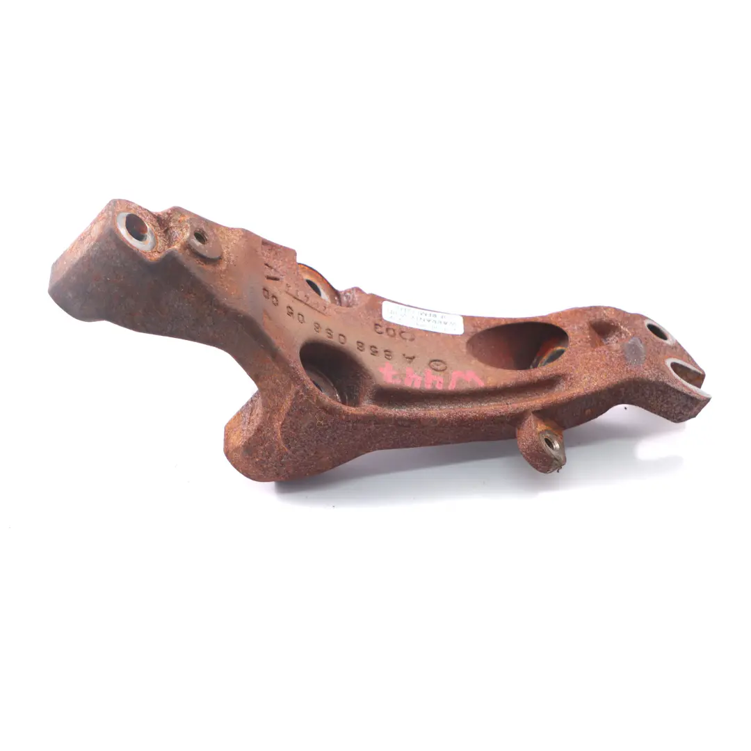 OM654.920 Mocowanie Uchwyt EGR do Mercedes W205 W213 W447 o numerze A6560960500 Mercedes W205 W213 W447 OM654.920 Mocowanie Uchwyt EGR - SKU A6560960500 - Numer Części A6560960500