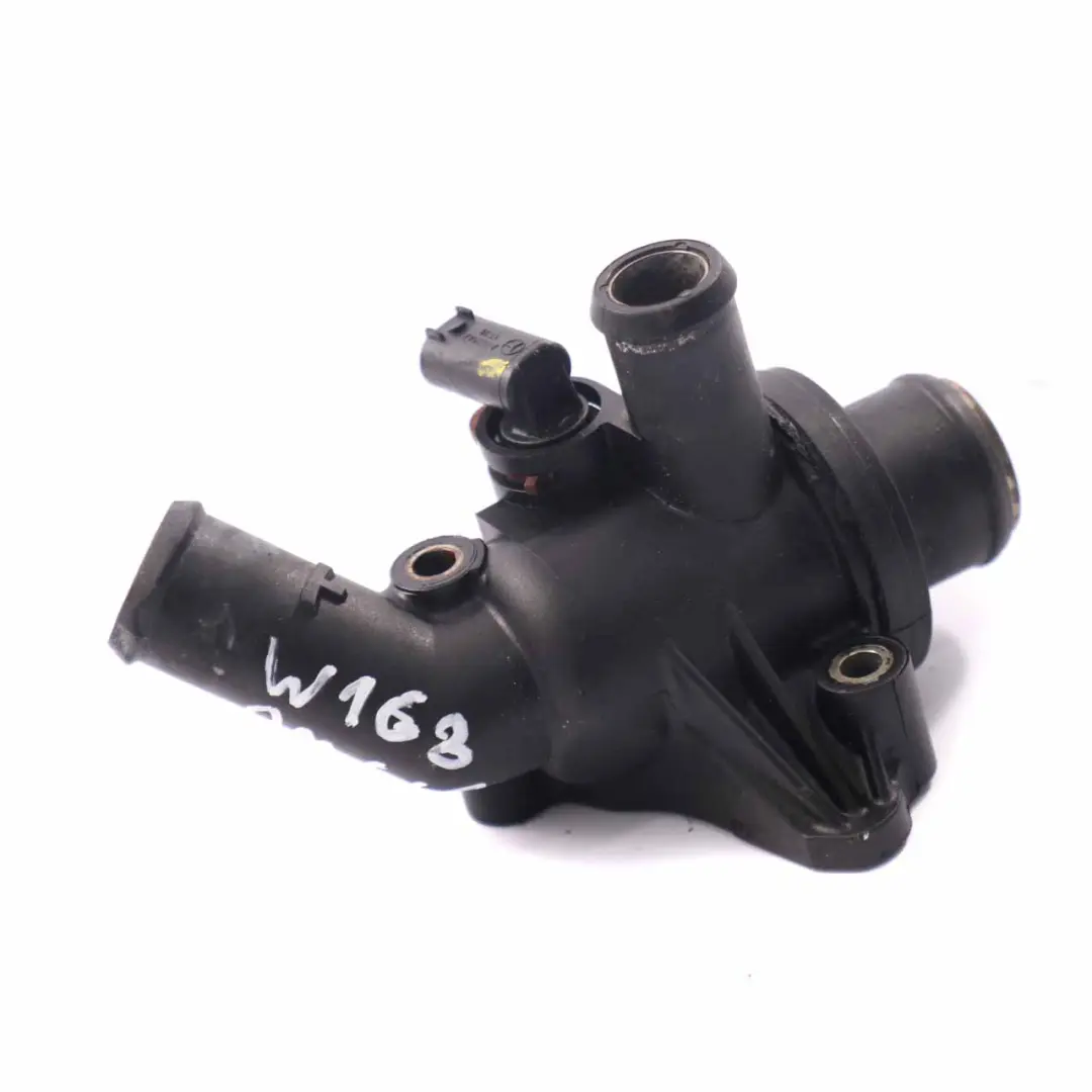 OM668 Diesel Termostato Carcasa Refrigerante para Mercedes W168 con número de pieza A6682030275 Mercedes W168 OM668 Diesel Termostato Carcasa Refrigerante - SKU A6682030275 - Número de pieza A6682030275