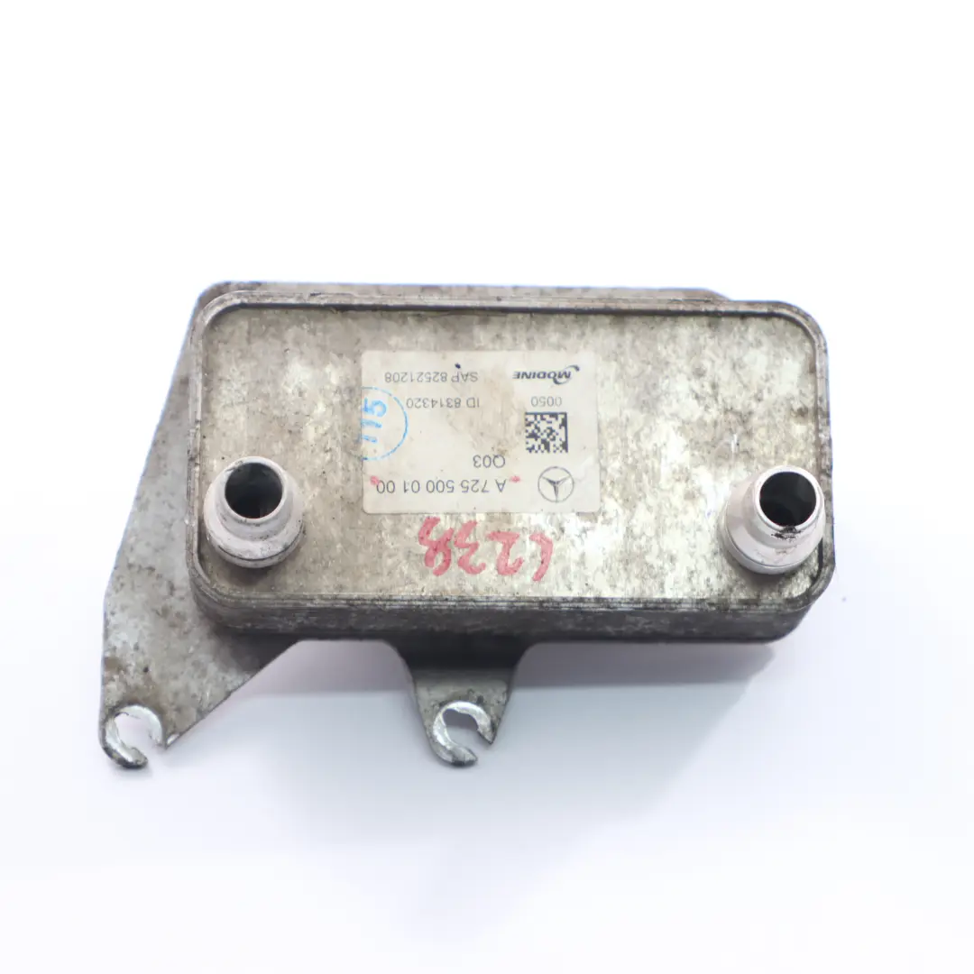 Enfriador aceite Mercedes C238 M256 Enfriador aceite la caja cambios automática para con número de pieza A7255000100 Enfriador aceite Mercedes C238 M256 Enfriador aceite la caja cambios automática - SKU A7255000100 - Número de pieza A7255000100