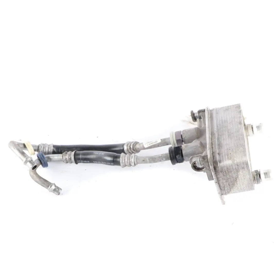 M264 Scambiatore calore Cambio Radiatore Olio per Mercedes W205 con numero di parte A7255000800 Mercedes W205 M264 Scambiatore calore Cambio Radiatore Olio - SKU A7255000800 - Numero di parte A7255000800