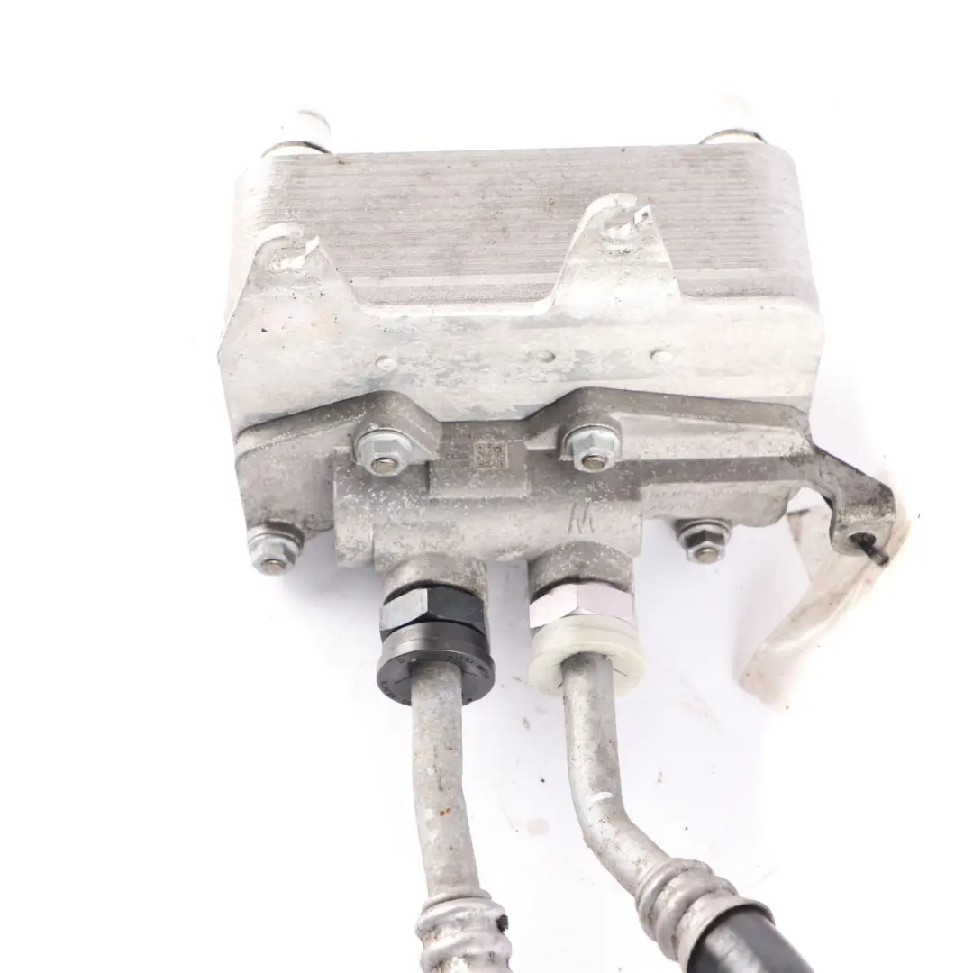 M264 Intercambiador calor Caja cambios Refrigerador aceite para Mercedes W205 con número de pieza A7255000800 Mercedes W205 M264 Intercambiador calor Caja cambios Refrigerador aceite - SKU A7255000800 - Número de pieza A7255000800