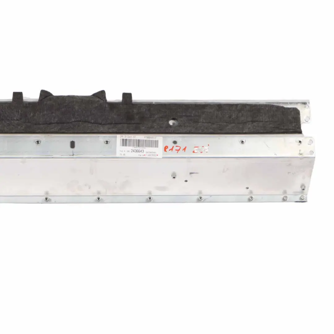 DAG ZB Renfort Toit 17123236822 pour Mercedes SLK R171 à propos du numéro de pièce A79000409197 Mercedes SLK R171 DAG ZB Renfort Toit 17123236822 - SKU A79000409197 - Numéro de pièce A79000409197