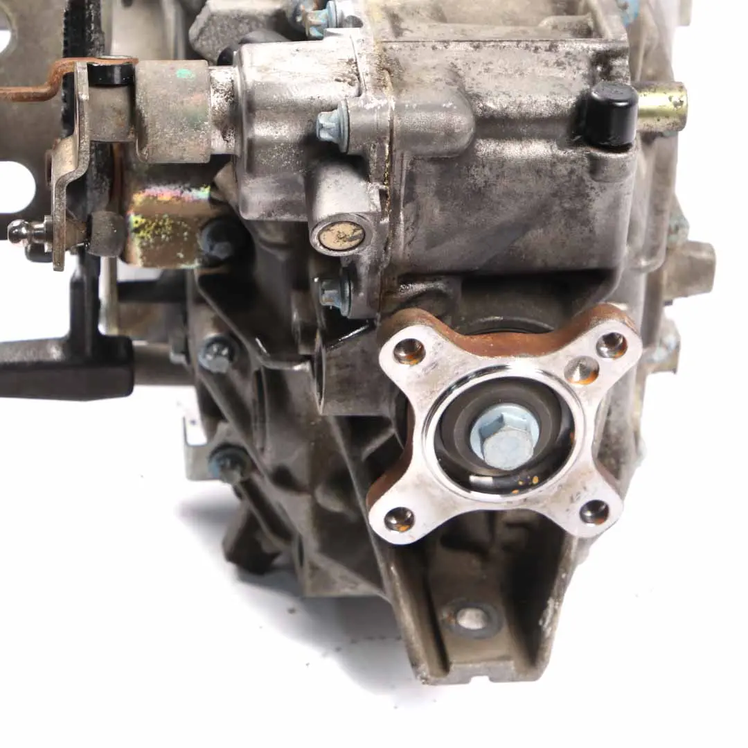 W901 Manual Gearbox 711605 711.605 WARRANTY to Mercedes Sprinter with Part number A9012601000 Mercedes Sprinter W901 Manual Gearbox 711605 711.605 WARRANTY - SKU A9012601000 - Part number A9012601000