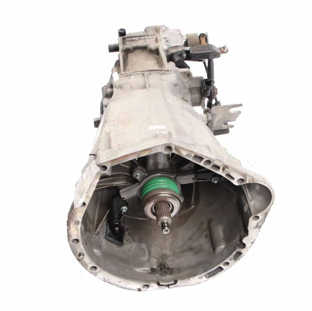 W901 Manual Gearbox 711605 711.605 WARRANTY to Mercedes Sprinter with Part number A9012601000 Mercedes Sprinter W901 Manual Gearbox 711605 711.605 WARRANTY - SKU A9012601000 - Part number A9012601000