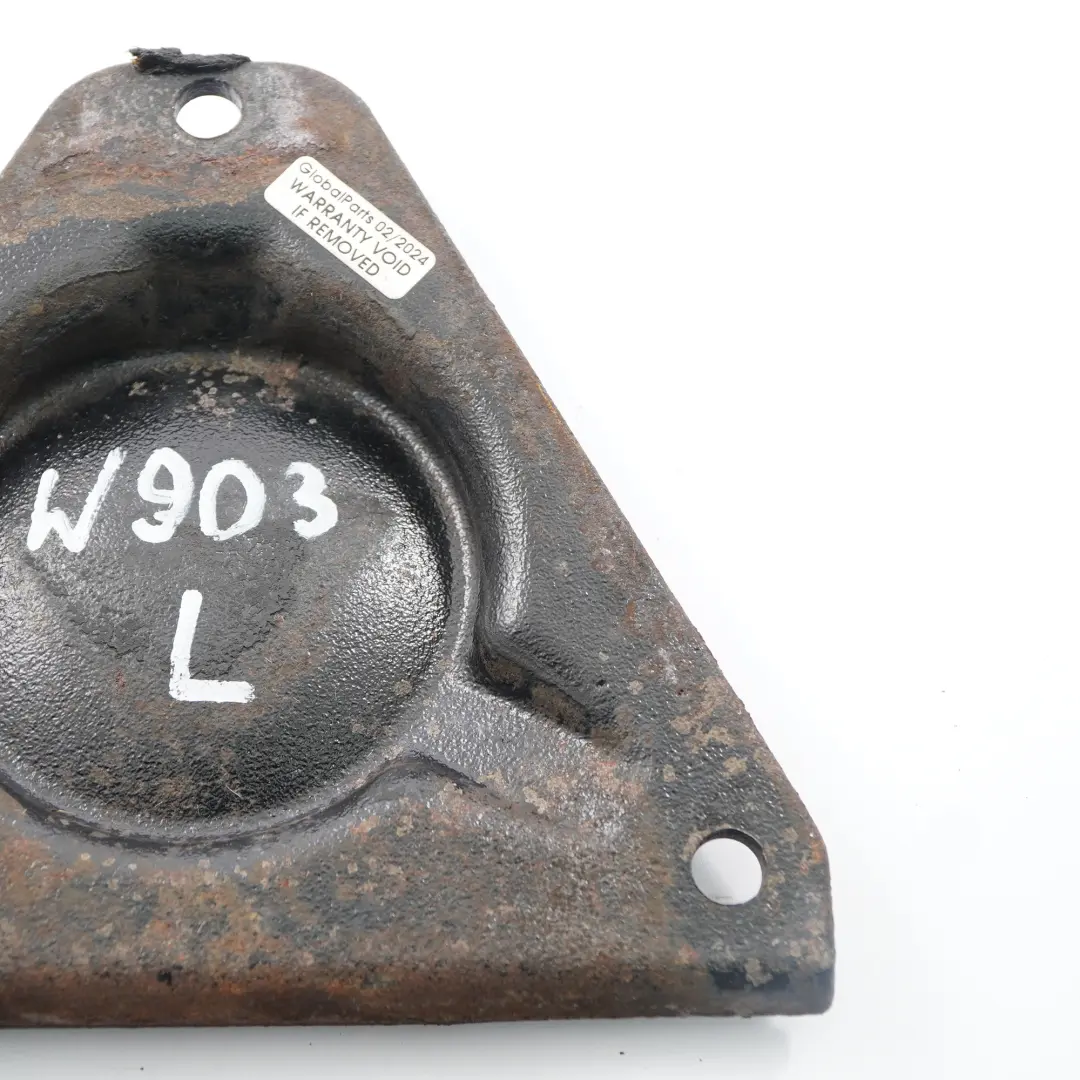 W903 Federbeinhalterung vorne links Stoßdämpfer für Mercedes mit Teilenummer A9013220131 Mercedes W903 Federbeinhalterung vorne links Stoßdämpfer - SKU A9013220131 - Teilenummer A9013220131