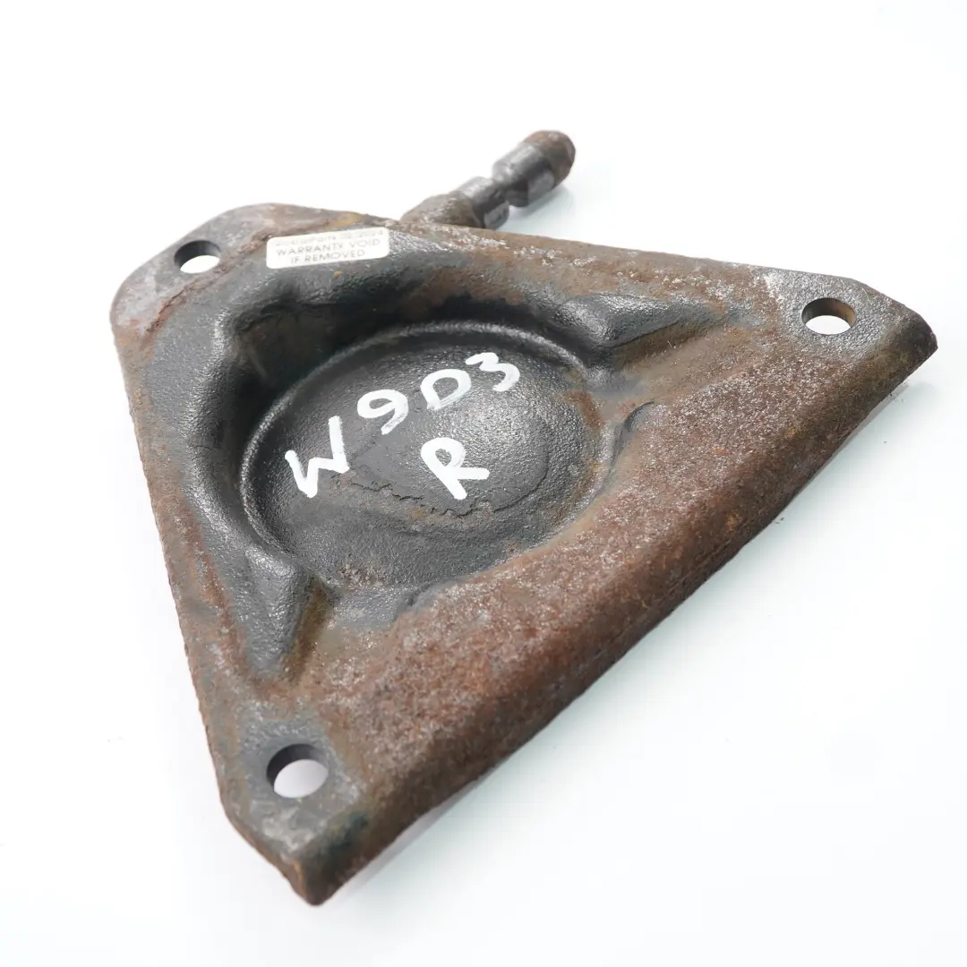 W903 Staffa del puntone anteriore destro Ammortizzatore per Mercedes con numero di parte A9013220231 Mercedes W903 Staffa del puntone anteriore destro Ammortizzatore - SKU A9013220231 - Numero di parte A9013220231