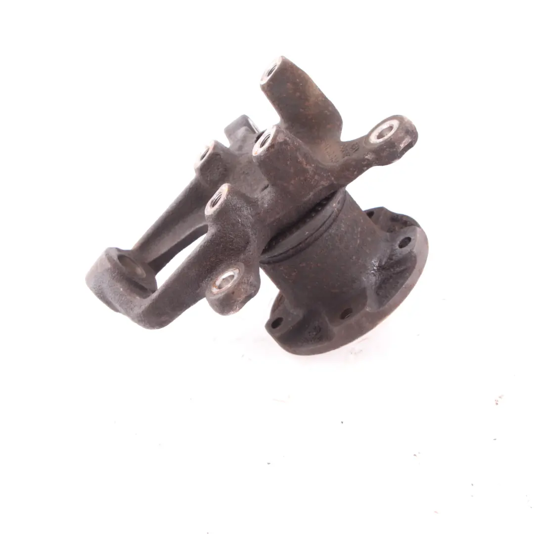 W901 Portaruota anteriore destro Sospensione Mozzo a snodo per Mercedes con numero di parte A9013320202 Mercedes W901 Portaruota anteriore destro Sospensione Mozzo a snodo - SKU A9013320202 - Numero di parte A9013320202