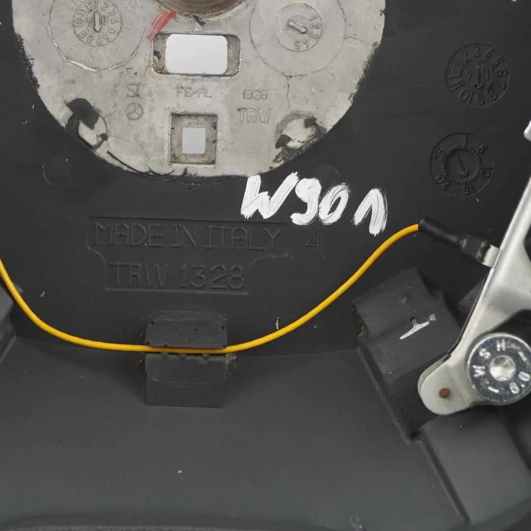 W901 NEW Black Leather Steering Wheel Black Thread to Mercedes Sprinter with Part number A9014600503 Mercedes Sprinter W901 NEW Black Leather Steering Wheel Black Thread - SKU A9014600503-1 - Part number A9014600503