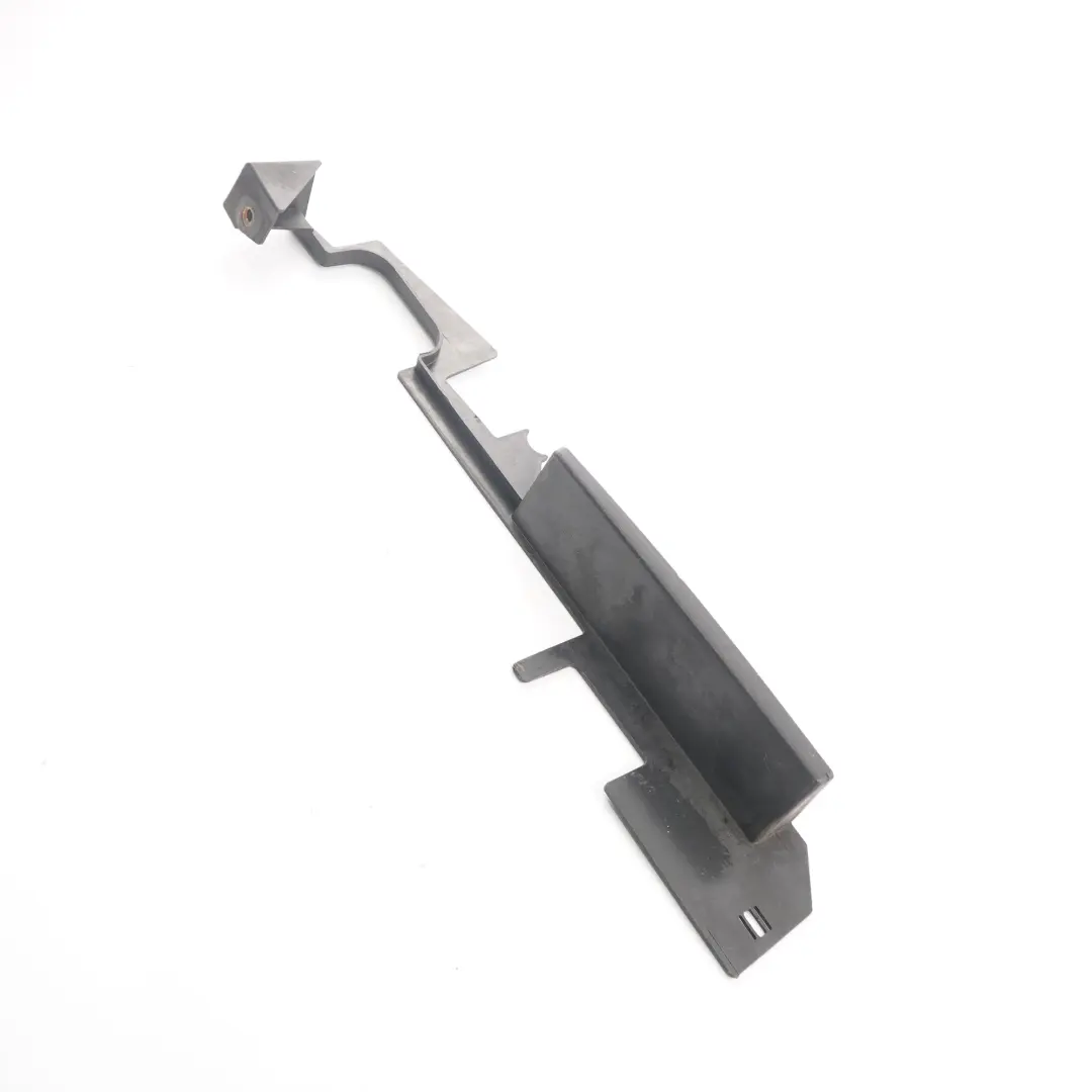 W901 Support radiateur gauche Panneau couverture Mercedes Sprinter - SKU A9015050388 - Numéro de pièce A9015050388