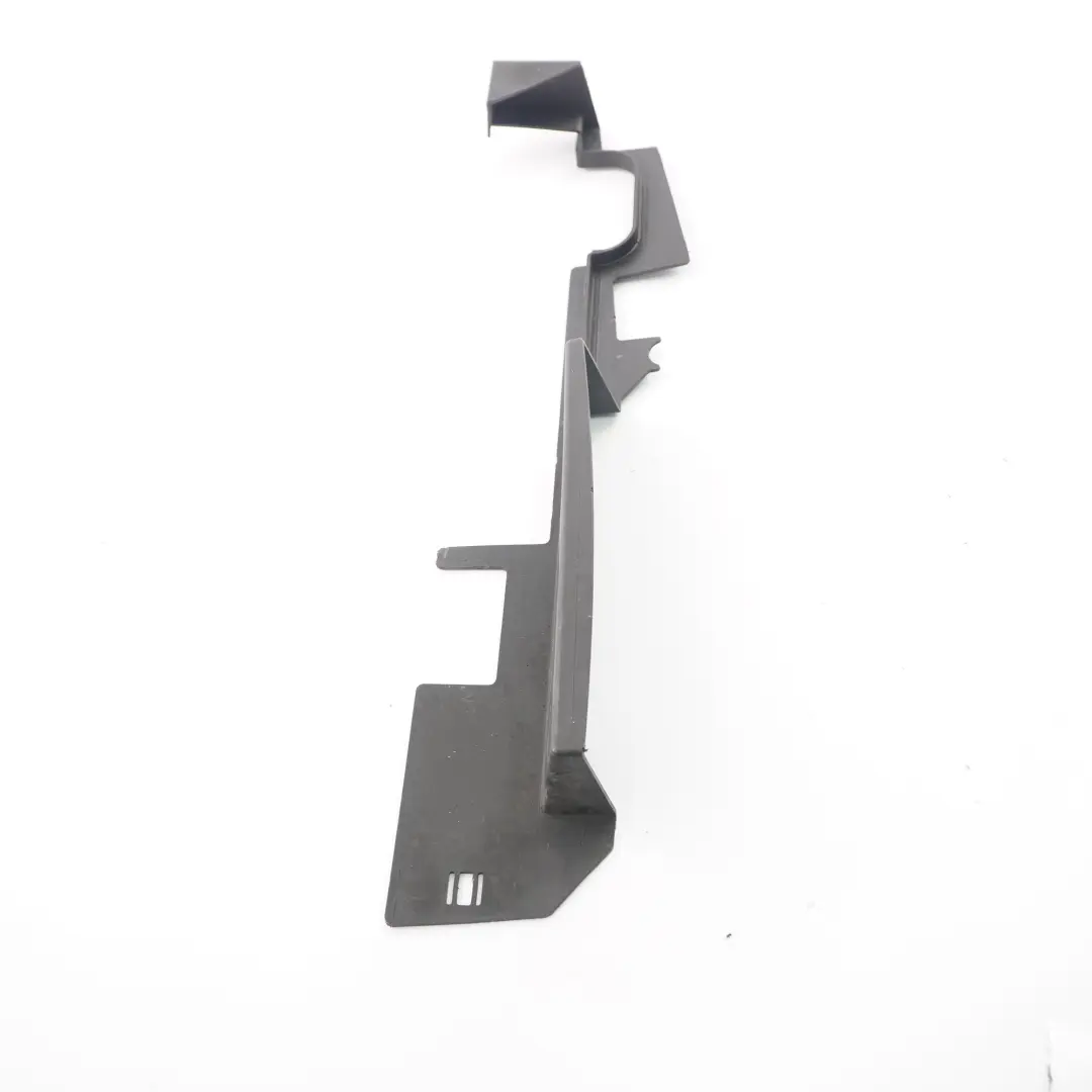 W901 Support radiateur gauche Panneau couverture Mercedes Sprinter - SKU A9015050388 - Numéro de pièce A9015050388