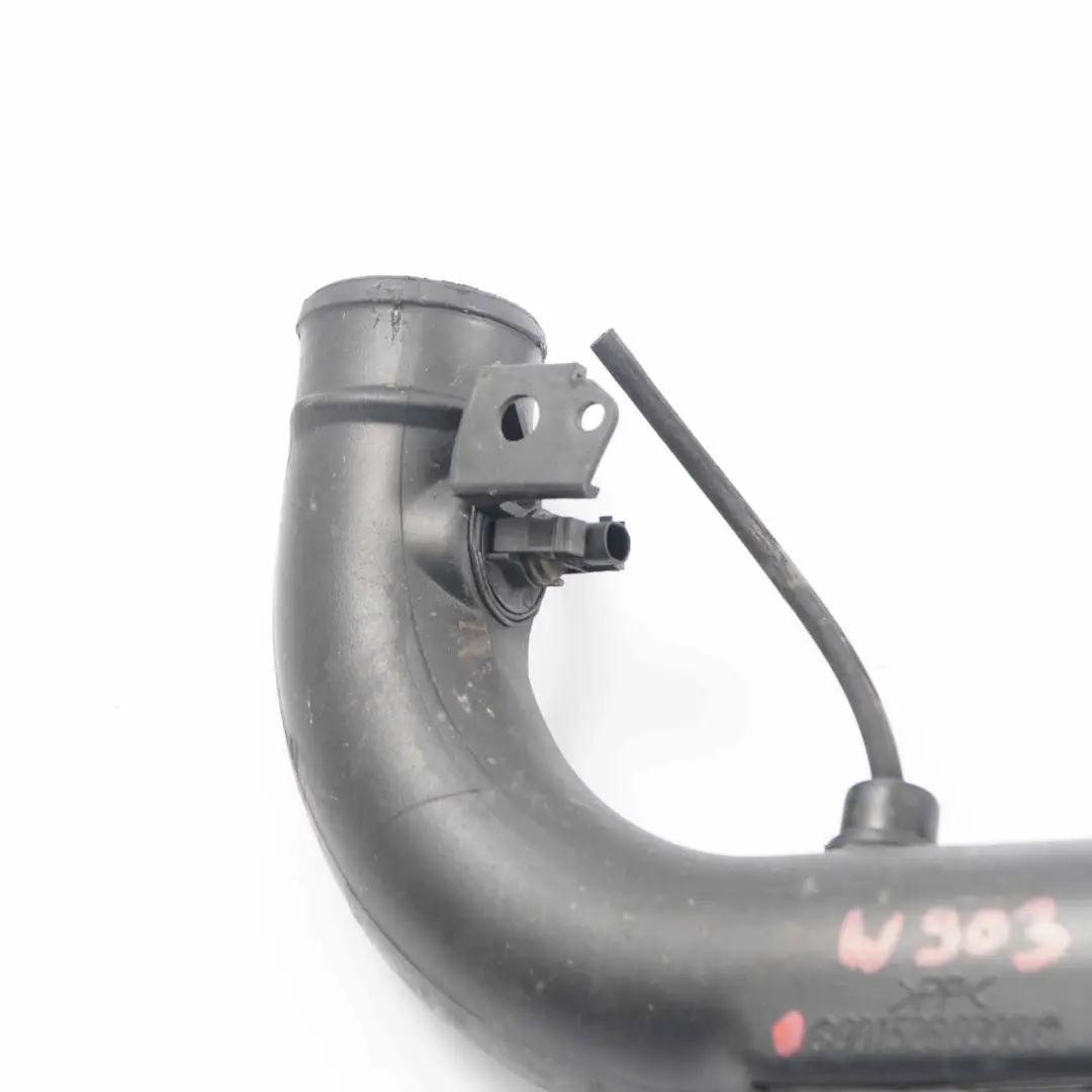 Tuyau admission air Mercedes Sprinter W901 W903 Diesel Air Hose Line pour à propos du numéro de pièce A9015280308 Tuyau admission air Mercedes Sprinter W901 W903 Diesel Air Hose Line - SKU A9015280308 - Numéro de pièce A9015280308