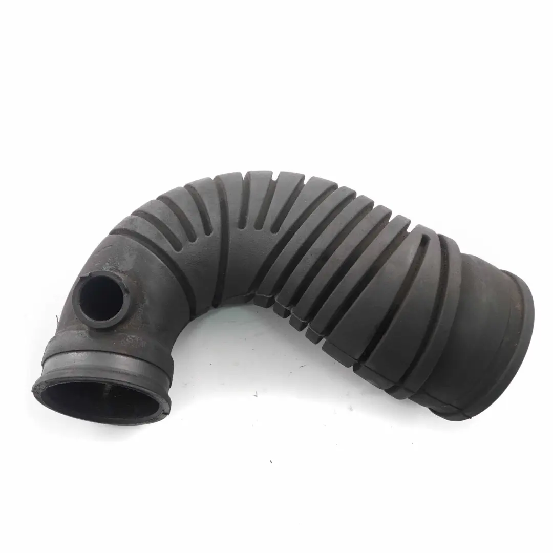 Tubo aspirazione Mercedes Sprinter W901 W903 Linea tubo filtro aria per con numero di parte A9015283382 Tubo aspirazione Mercedes Sprinter W901 W903 Linea tubo filtro aria - SKU A9015283382 - Numero di parte A9015283382