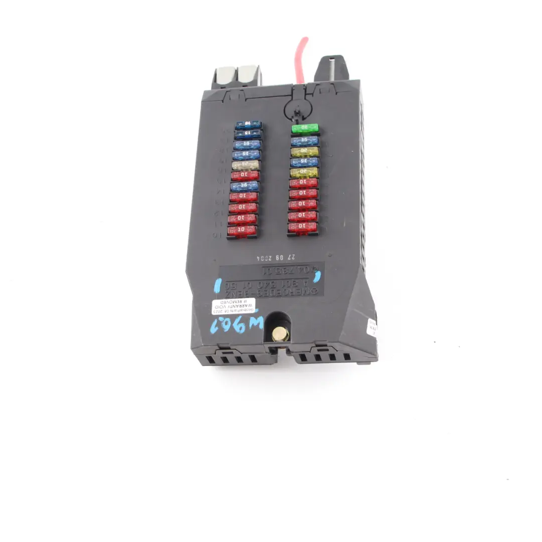 Fuse Box Mercedes Sprinter W901 W902 W903 W904 Relay Control Unit to with Part number A9015400150 Fuse Box Mercedes Sprinter W901 W902 W903 W904 Relay Control Unit - SKU A9015400150 - Part number A9015400150