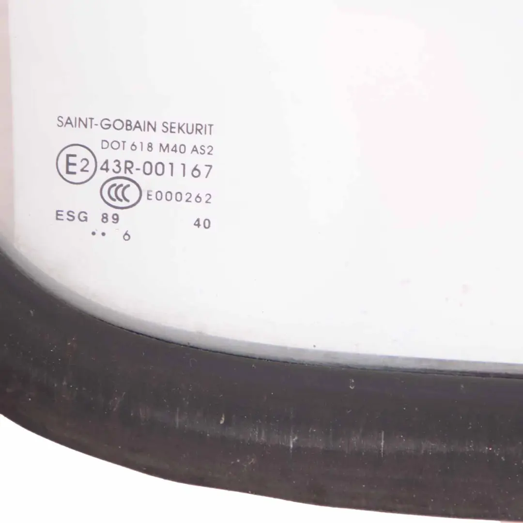 View Window Mercedes W906 Cab Window Glass Panel Glazing to Rear with Part number A9016780010 Rear View Window Mercedes W906 Cab Window Glass Panel Glazing - SKU A9016780010 - Part number A9016780010