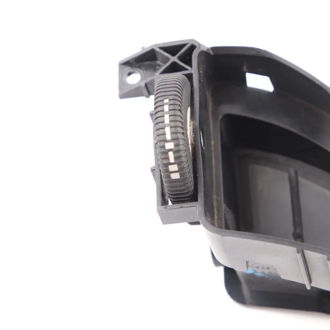 Dashboard Air Vent Mercedes W901 W903 Fresh Air Duct Right para con número de pieza A9016800258 Dashboard Air Vent Mercedes W901 W903 Fresh Air Duct Right - SKU A9016800258 - Número de pieza A9016800258