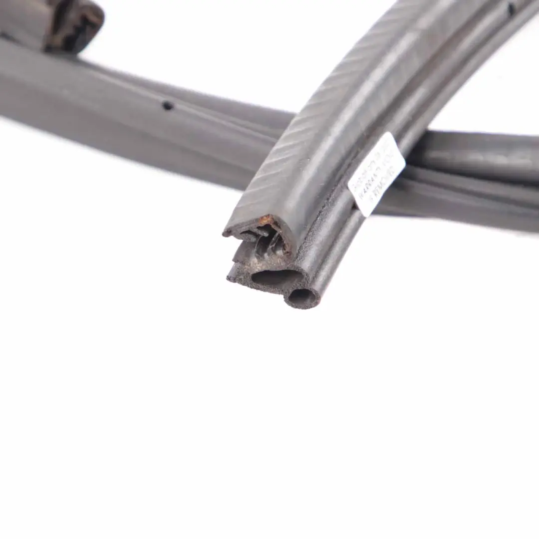 Door Seal Mercedes Sprinter W901 W903 W905 Weatherstrip Front Left Right N/O/S to with Part number A9016970398 Door Seal Mercedes Sprinter W901 W903 W905 Weatherstrip Front Left Right N/O/S - SKU A9016970398 - Part number A9016970398