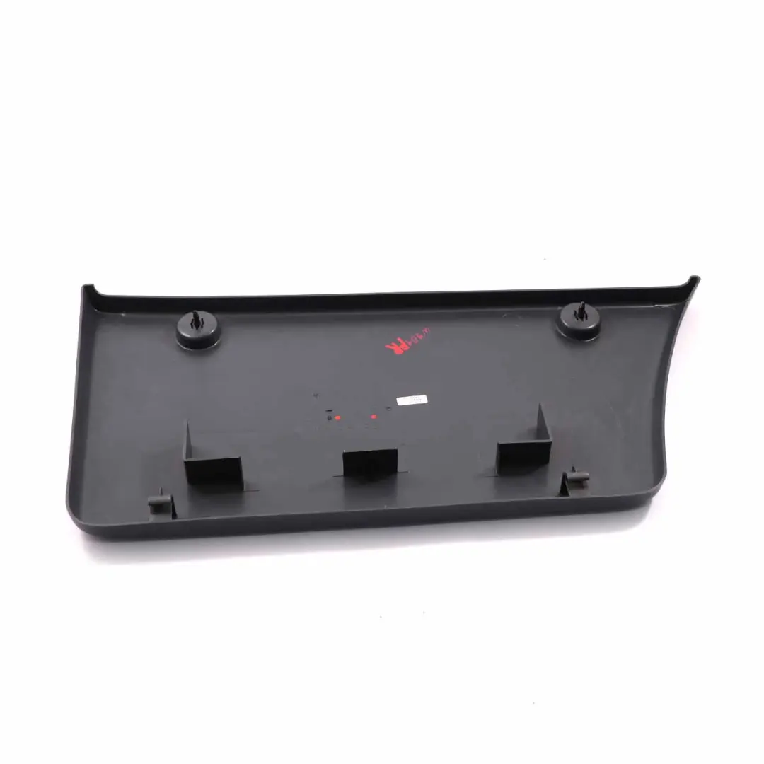 Mercedes W901 W903 Panneau de Porte Avant Droit Couvercle inférieure - SKU A9017200148 - Numéro de pièce A9017200148