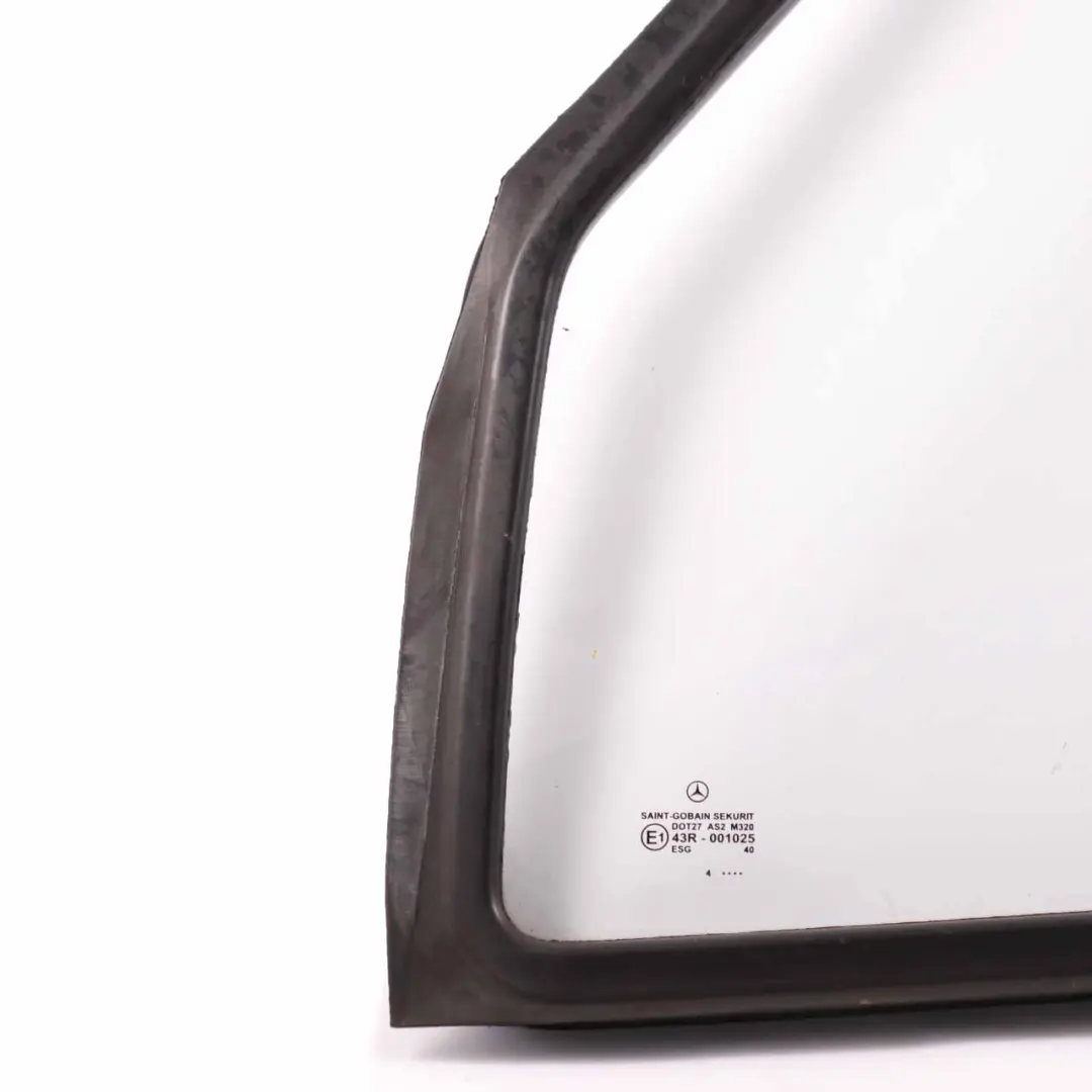 W901 Fenster Viertel Glas Vordertür links AS2 für Mercedes Sprinter mit Teilenummer A9017250109 Mercedes Sprinter W901 Fenster Viertel Glas Vordertür links AS2 - SKU A9017250109 - Teilenummer A9017250109