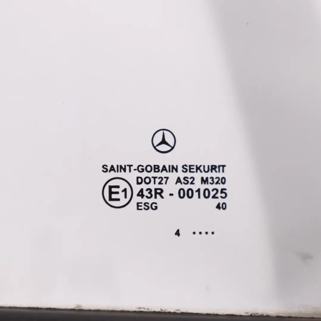 Mercedes Sprinter W901 Finestra Quarto Vetro Porta Anteriore Destra - SKU A9017250209 - Numero di parte A9017250209