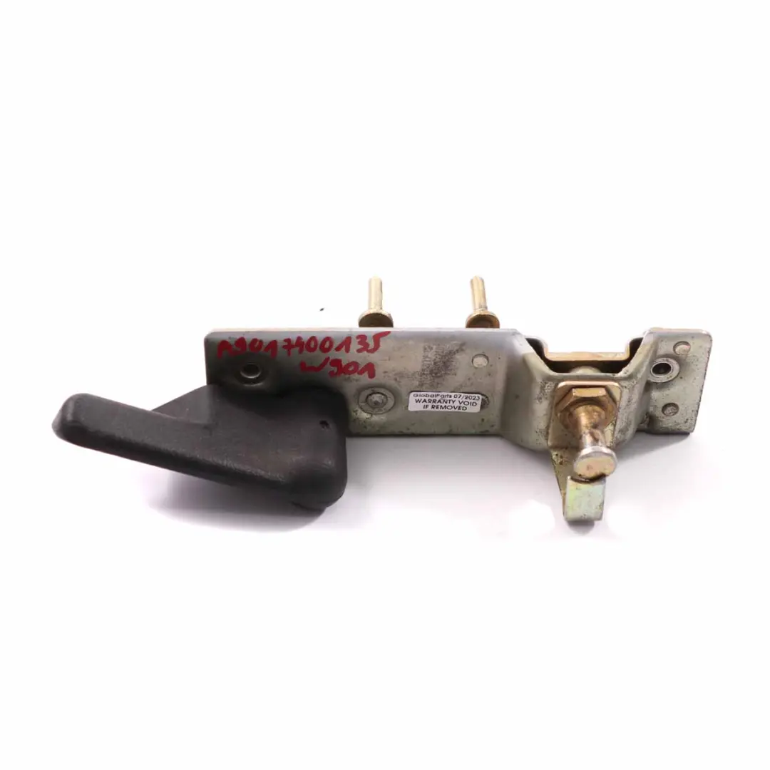 W901 Coperchio serratura Portellone posteriore per Mercedes Sprinter con numero di parte A9017400135 Mercedes Sprinter W901 Coperchio serratura Portellone posteriore - SKU A9017400135 - Numero di parte A9017400135