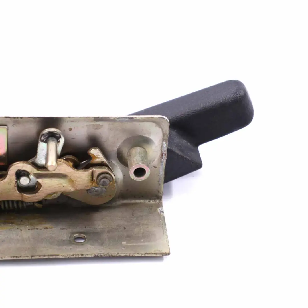 Mercedes Sprinter W901 Tapa de la cerradura del maletero - SKU A9017400135 - Número de pieza A9017400135