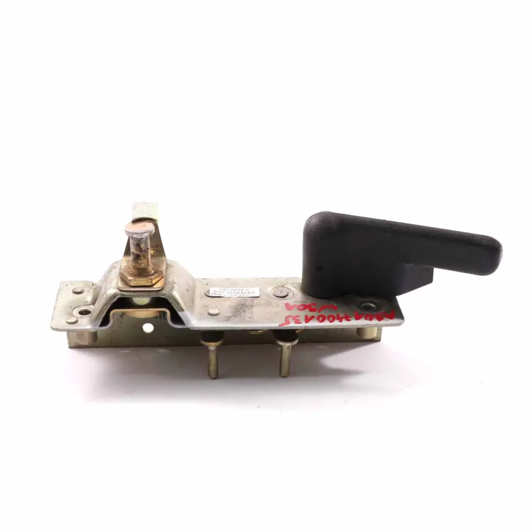 Mercedes Sprinter W901 Couvercle de serrure de coffre - SKU A9017400135 - Numéro de pièce A9017400135