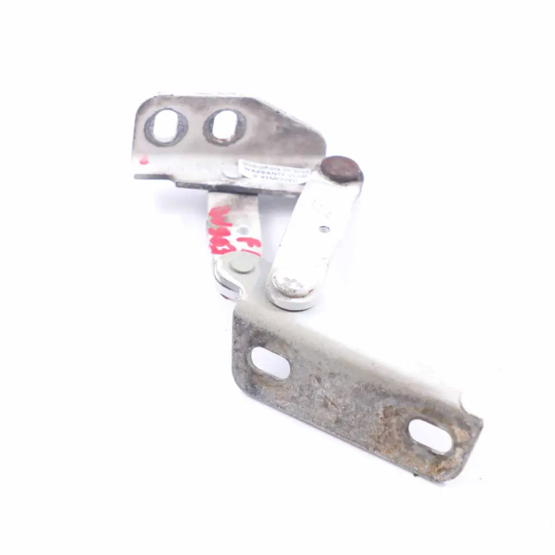 Charnière de capot Mercedes W901 W903 gauche Capot moteur pour à propos du numéro de pièce A9017500351 Charnière de capot Mercedes W901 W903 gauche Capot moteur - SKU A9017500351 - Numéro de pièce A9017500351