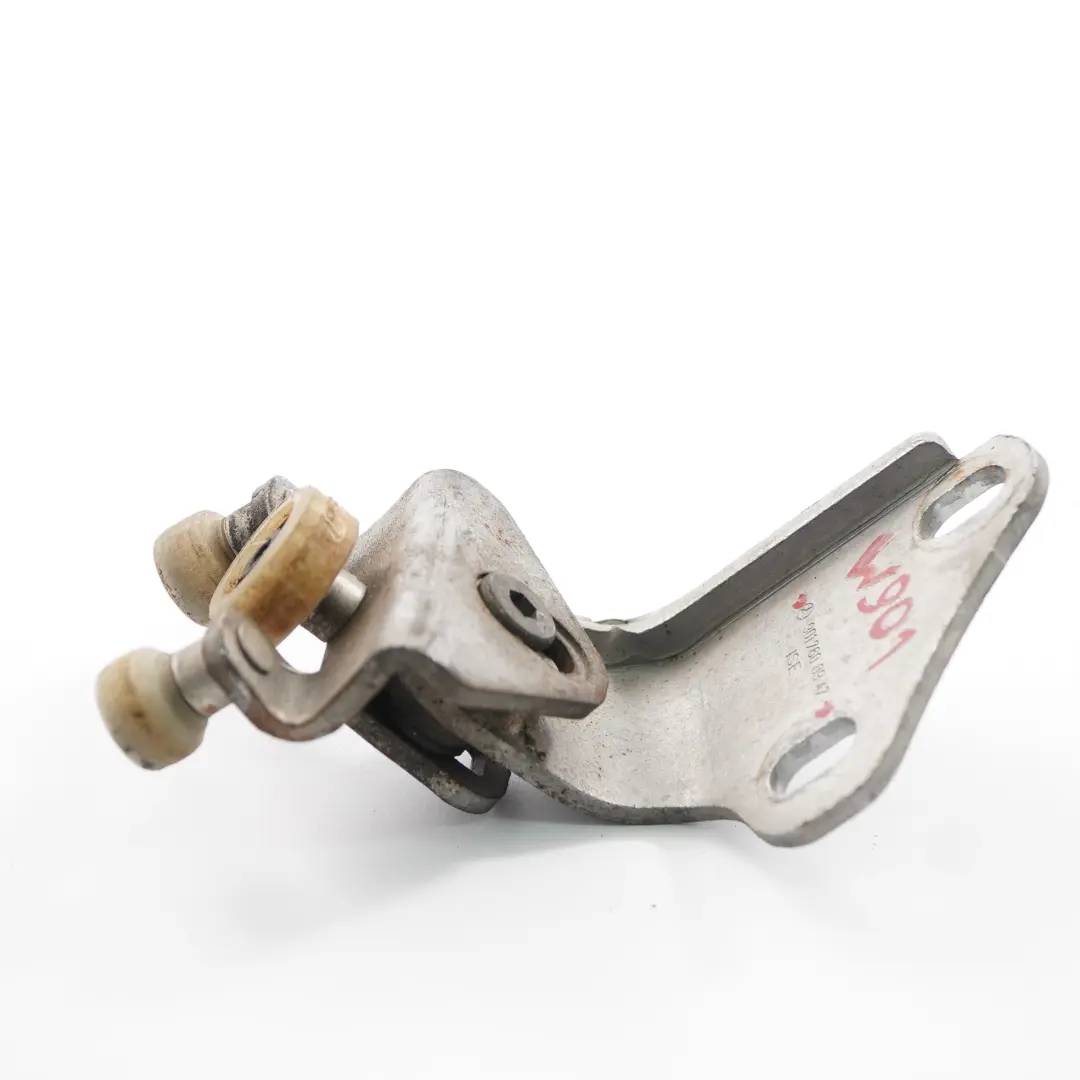 W901 Schiebetür Seite links obere obere Rollenführung für Mercedes mit Teilenummer A9017600947 Mercedes W901 Schiebetür Seite links obere obere Rollenführung - SKU A9017600947 - Teilenummer A9017600947