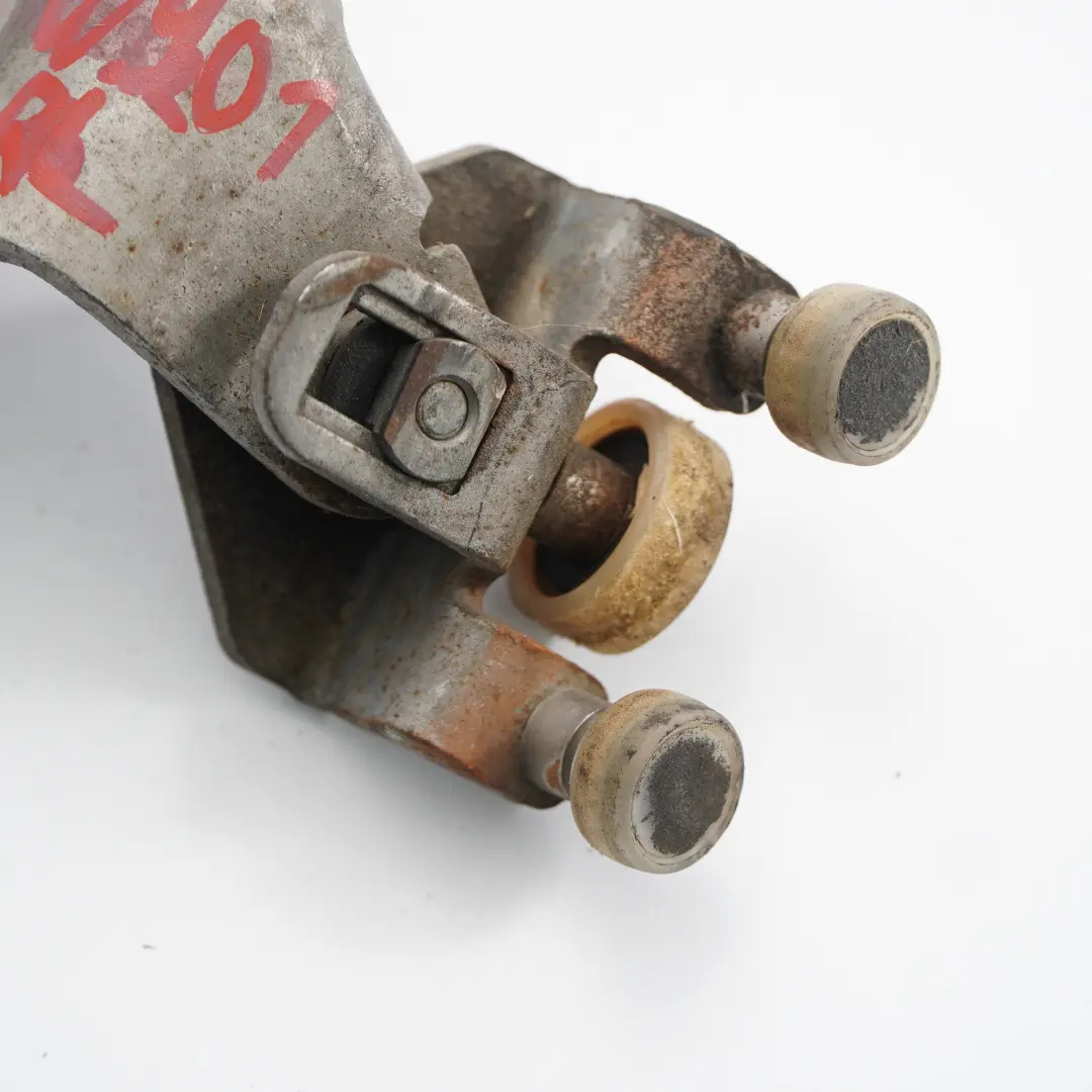 W901 Schiebetür Seite links obere obere Rollenführung für Mercedes mit Teilenummer A9017600947 Mercedes W901 Schiebetür Seite links obere obere Rollenführung - SKU A9017600947 - Teilenummer A9017600947