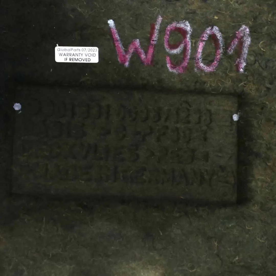 W901 Pannello isolamento cofano motore copertura per Mercedes Sprinter con numero di parte A9018310896 Mercedes Sprinter W901 Pannello isolamento cofano motore copertura - SKU A9018310896 - Numero di parte A9018310896