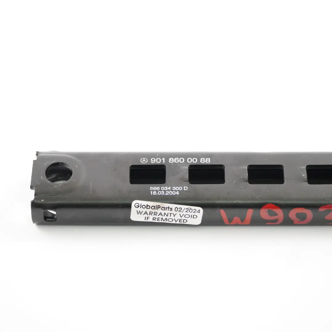 Mercedes W901 W903 W905 Ceinture de sécurité avant réglable hauteur - SKU A9018600088 - Numéro de pièce A9018600088