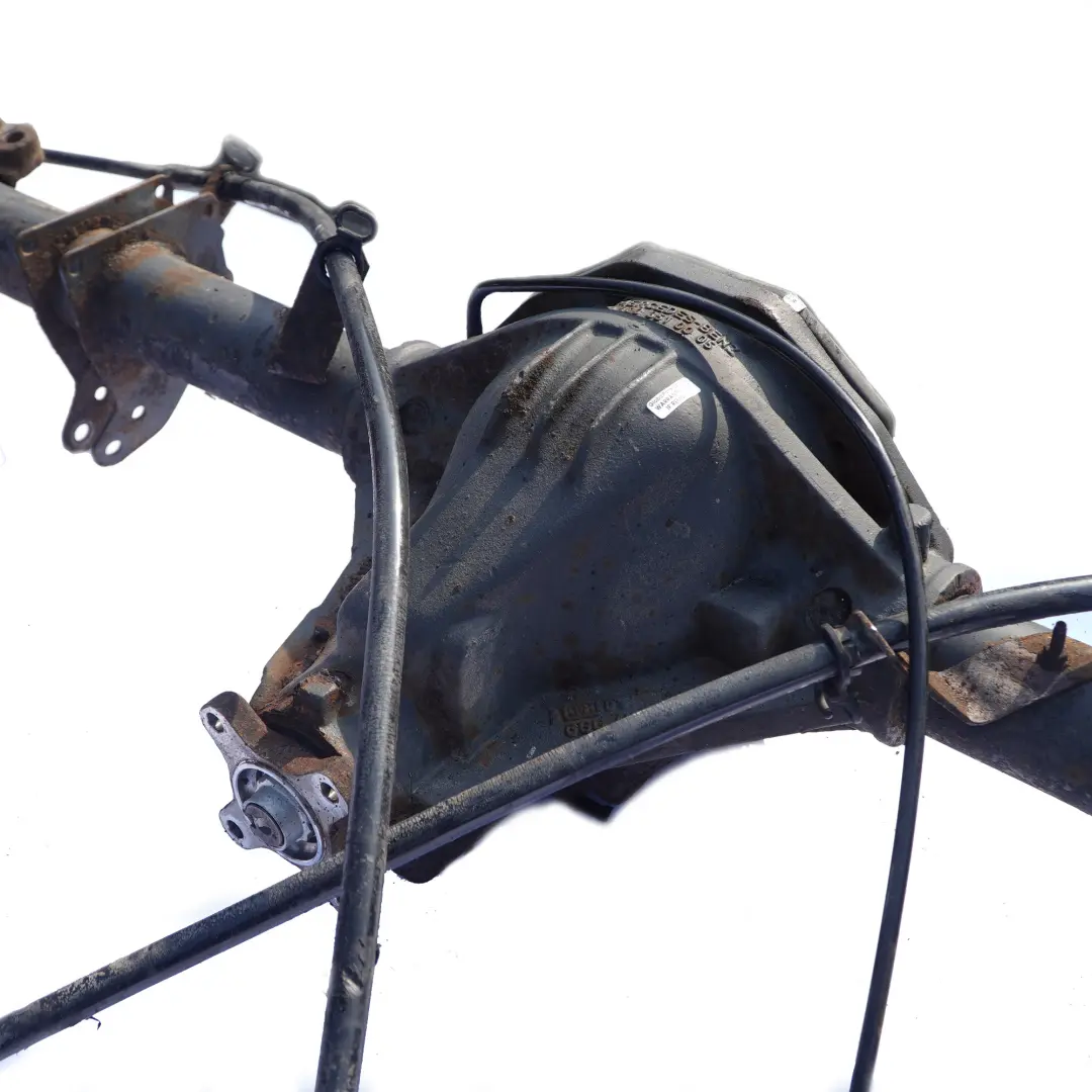 W903 Essieu arrière Différentiel 741408 37:9 4,111 pour Mercedes Sprinter à propos du numéro de pièce A9033503100 Mercedes Sprinter W903 Essieu arrière Différentiel 741408 37:9 4,111 - SKU A9033503100 - Numéro de pièce A9033503100